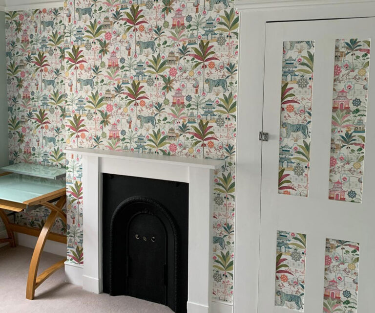Suzannah & Co - professional painting and decorating – interior & exterior painting, wallpapering, kitchen furniture cabinetry refinishing in and around Sussex. Image of wallpaper.